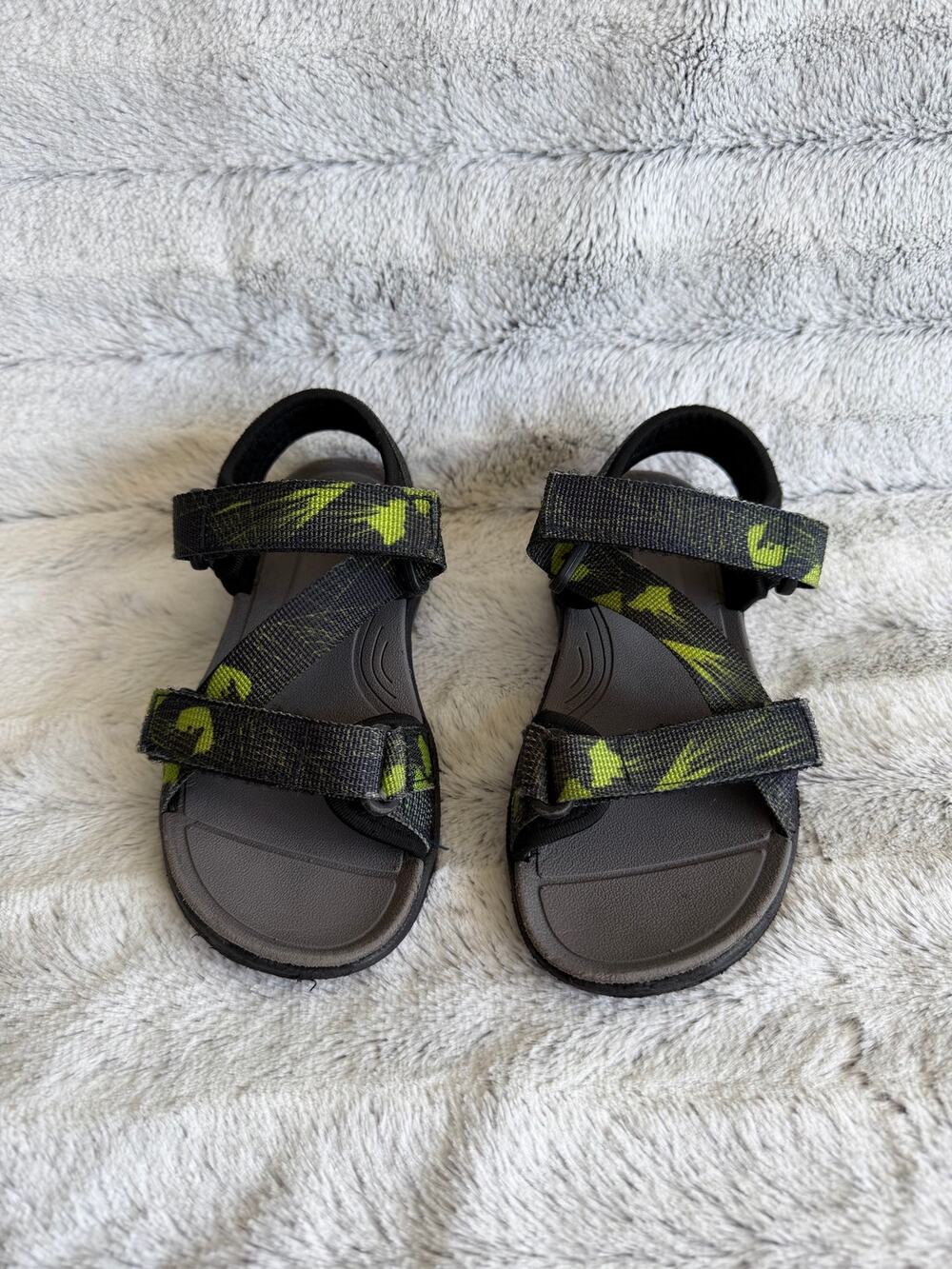Northside Kids Size 10 Sport Sandals Black Gray Green Adjustable Straps